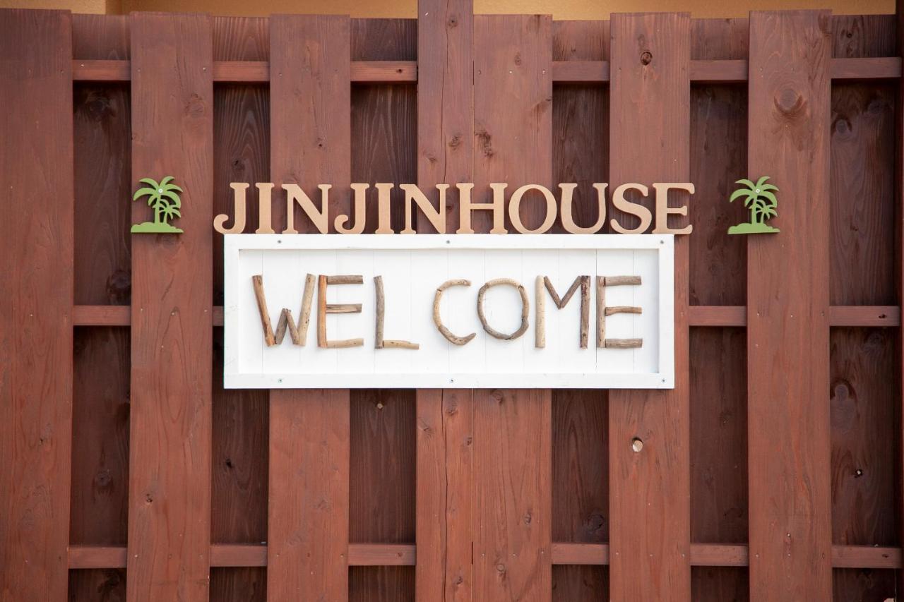 Jin Jin House Lägenhet Nakijin Exteriör bild